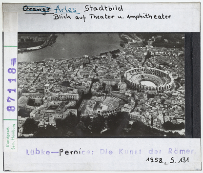 Vorschaubild Arles: Luftbild Altstadt 